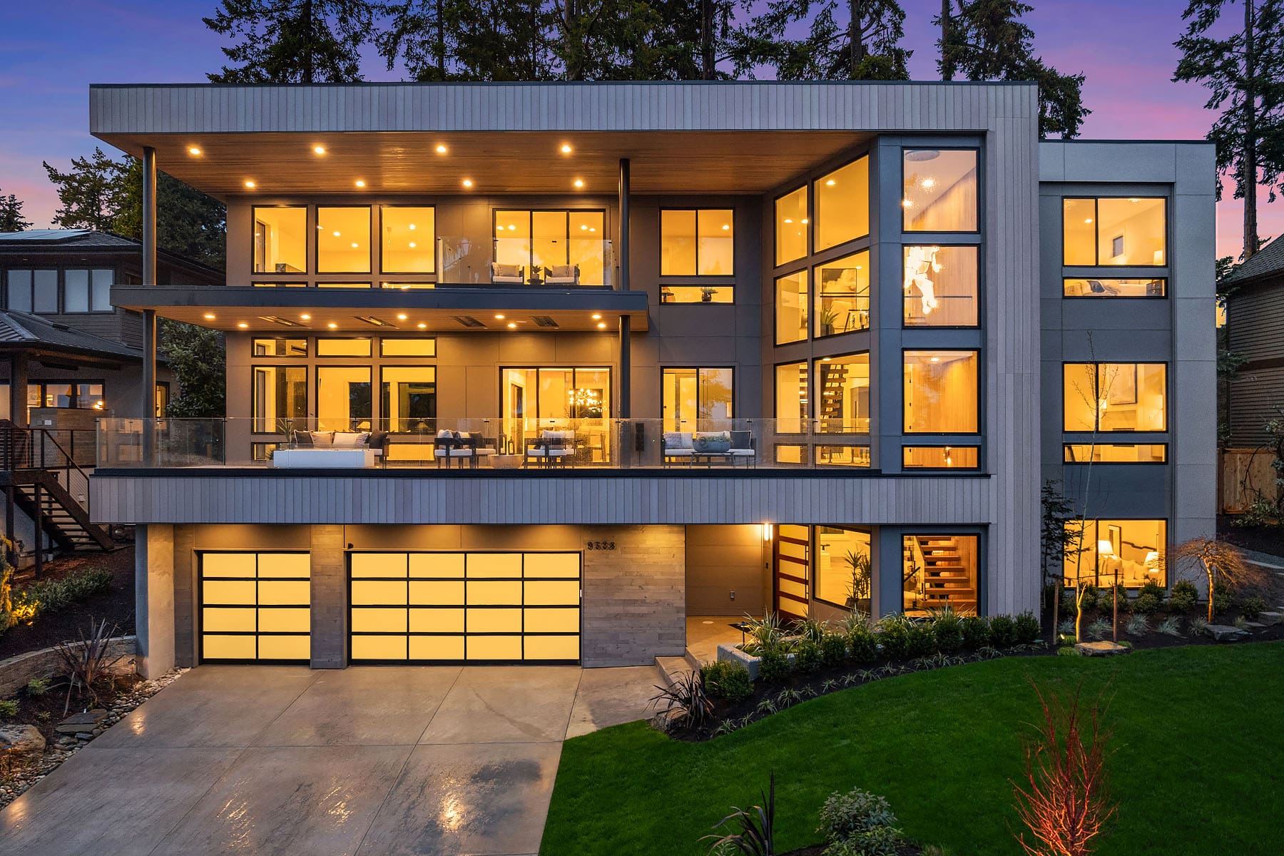 457-03-9538 NE 1st Street-Bellevue-WA-MN Custom Homes-Front
